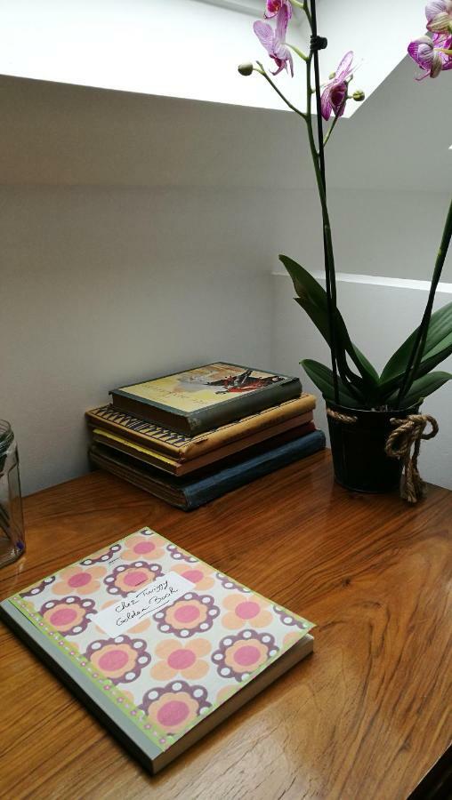 Chez Twiggy - Guesthouse Vintage A Prenois Εξωτερικό φωτογραφία